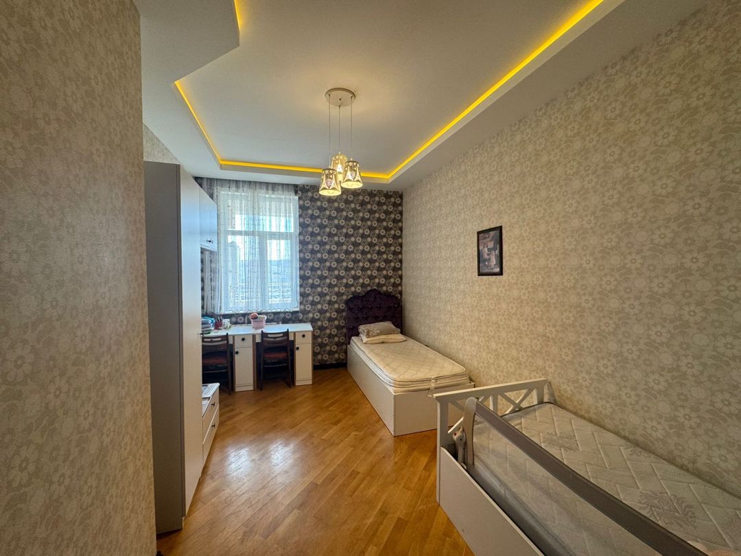 Satılır 3 otaqlı yeni tikili 130 m² — Mənzil, Bakı (5)