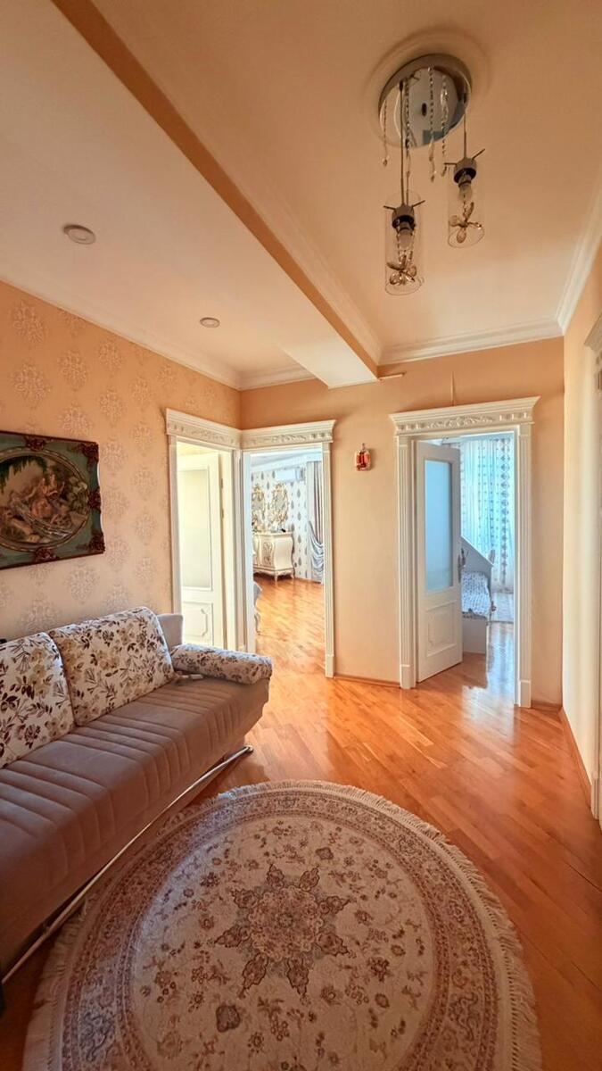 İcarəyə verilir 3 otaqlı yeni tikili 136 m² — Mənzil, Bakı (5)