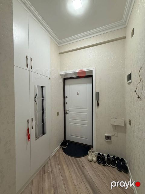 İcarəyə verilir 2 otaqlı yeni tikili 60 m²