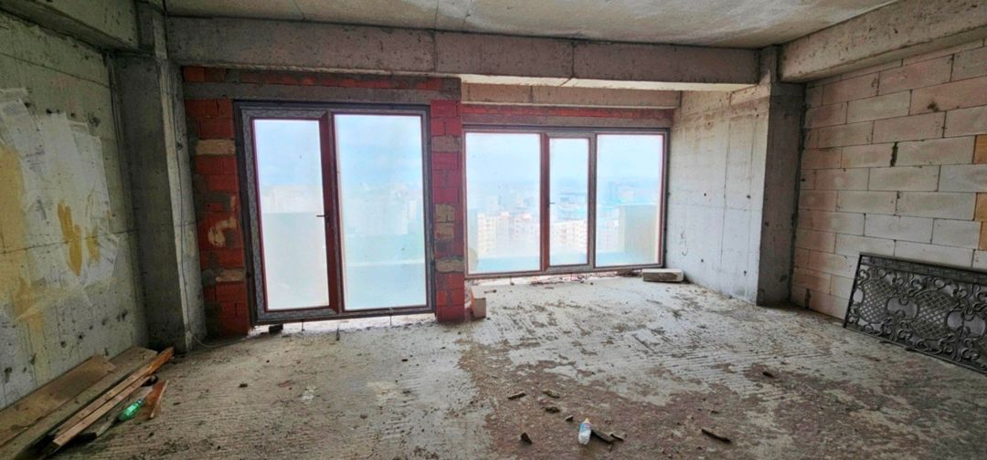 Satılır 4 otaqlı yeni tikili 202 m² — Mənzil, Bakı (2)