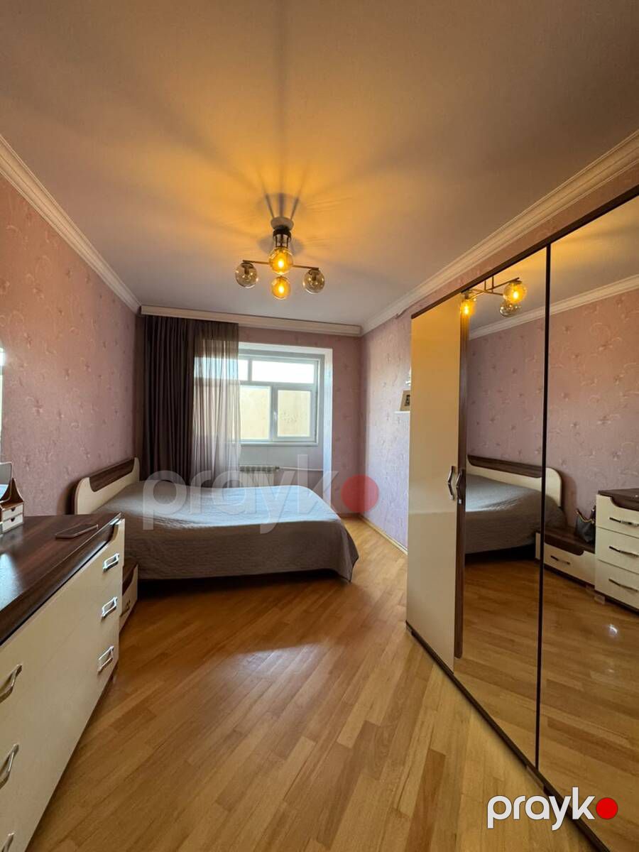 Satılır 4 otaqlı köhnə tikili 98 m² — Mənzil, Bakı (7)