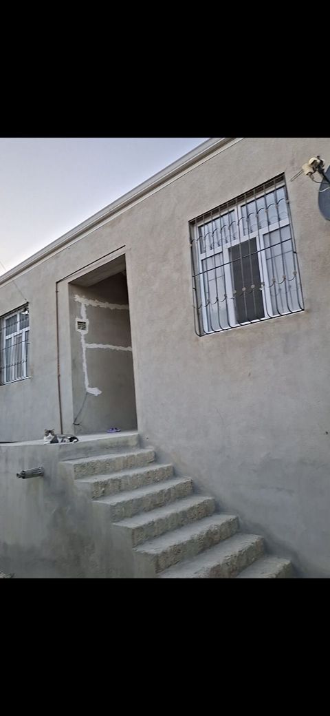 Yenı Ramana. Ramana qəsəbəsində 2 mərtəbəli həyət evi satılır — Digah