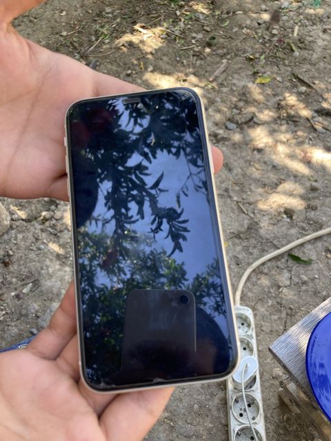 Apple iPhone 11 White 64GB/4GB — Bakı