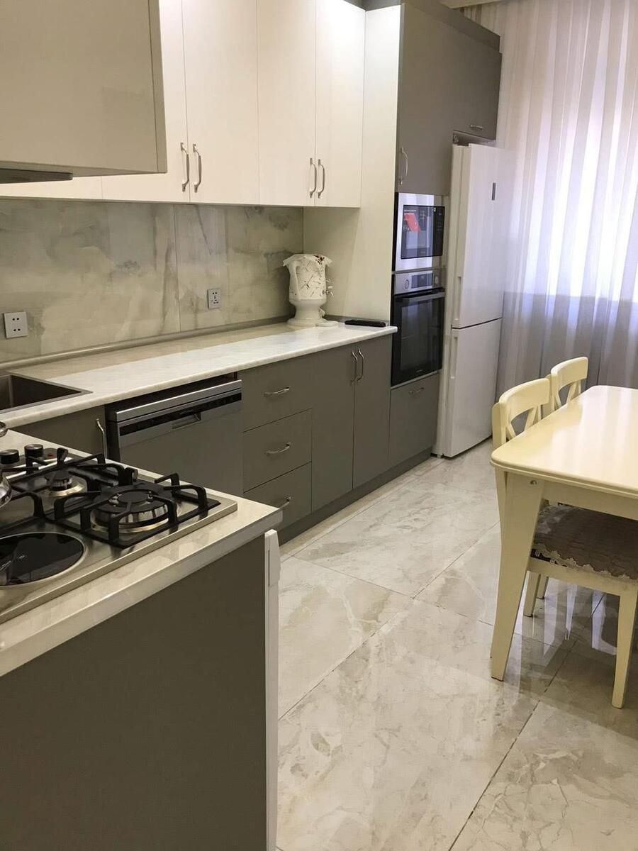 Satılır 2 otaqlı yeni tikili 100 m² — Mənzil, Bakı (7)