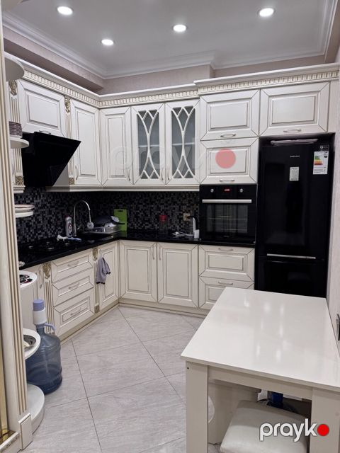 İcarəyə verilir 2 otaqlı yeni tikili 70 m²