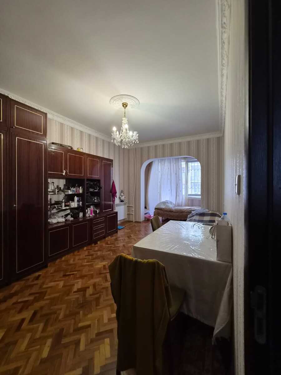 Satılır 4 otaqlı köhnə tikili 115 m² — Mənzil, Bakı (2)