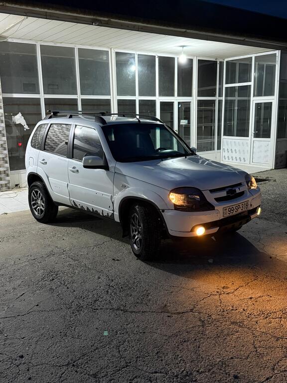 Chevrolet Niva, 1.7 L, 2019 il, 105 000 km — Avtomobillər, Salyan (9)