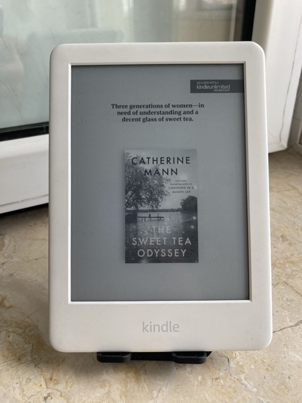 Amazon Kindle (10-cu nəsil) elektron oxu kitabı. Məhsulun qutusu — Elektron kitablar, Bakı (2)