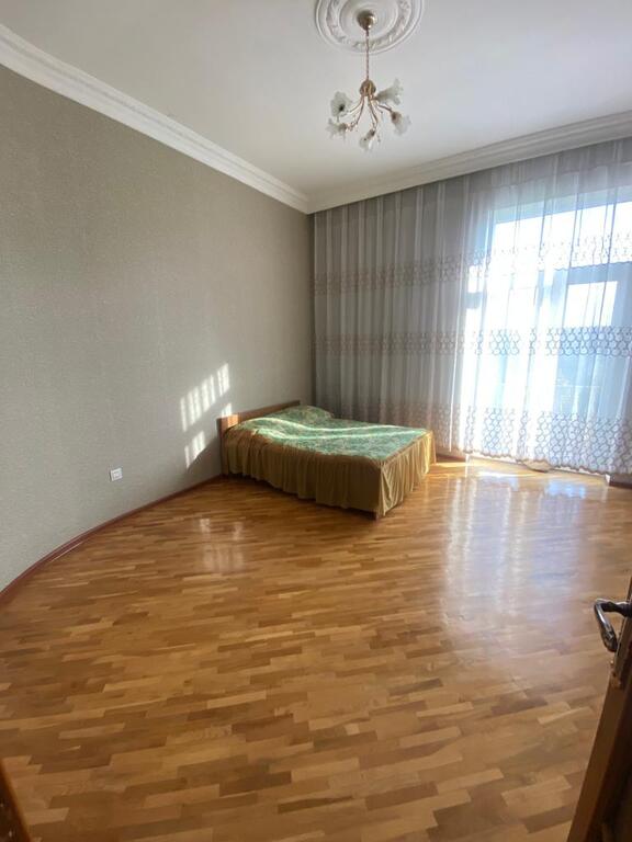 Satılır 10 otaqlı həyət evi/bağ evi 1348 m² — Ev, villa, Bakı (10)