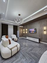 Satılır 4 otaqlı yeni tikili 190 m² — Arif bəy