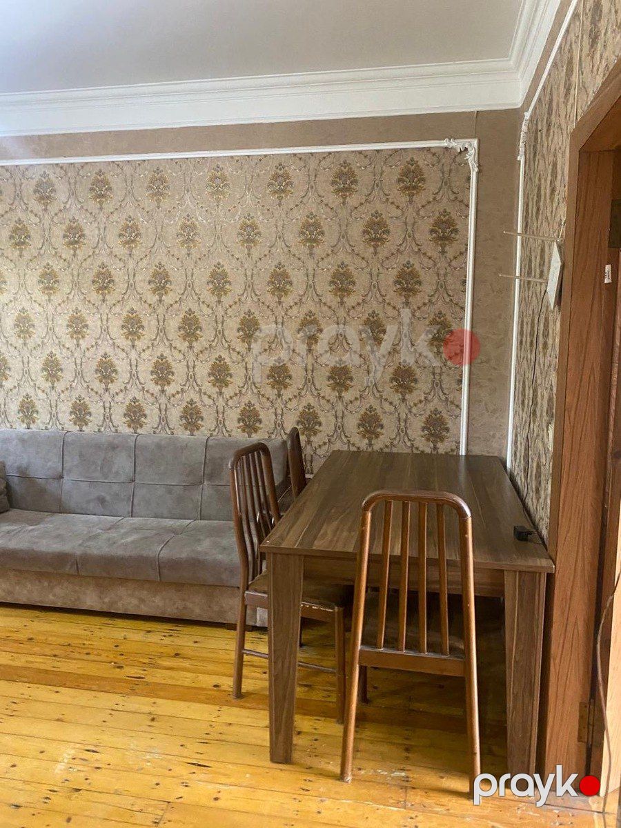 Satılır 2 otaqlı köhnə tikili 52 m² — Mənzil, Bakı (2)