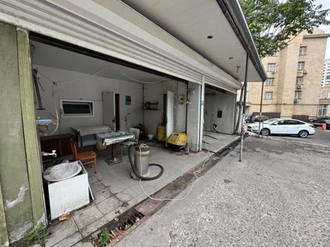 Satılır obyekt 57 m² — Bakı