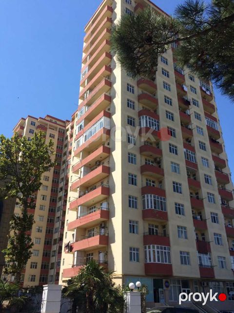 Satılır 2 otaqlı köhnə tikili 80 m²