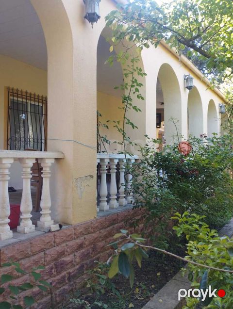 Satılır 5 otaqlı həyət evi/bağ evi 220 m² — Bakı