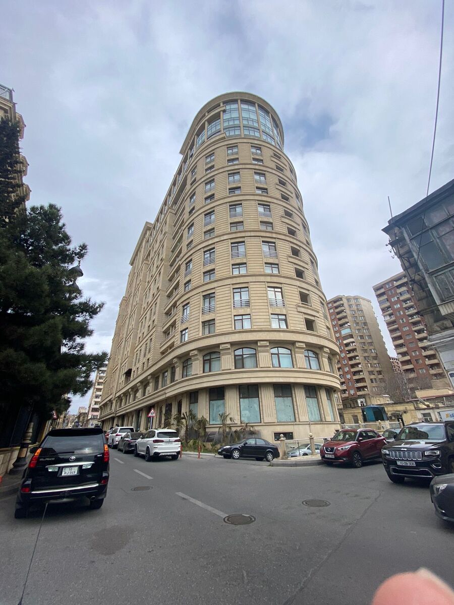 İcarəyə verilir 4 otaqlı yeni tikili 200 m² — Mənzil, Bakı