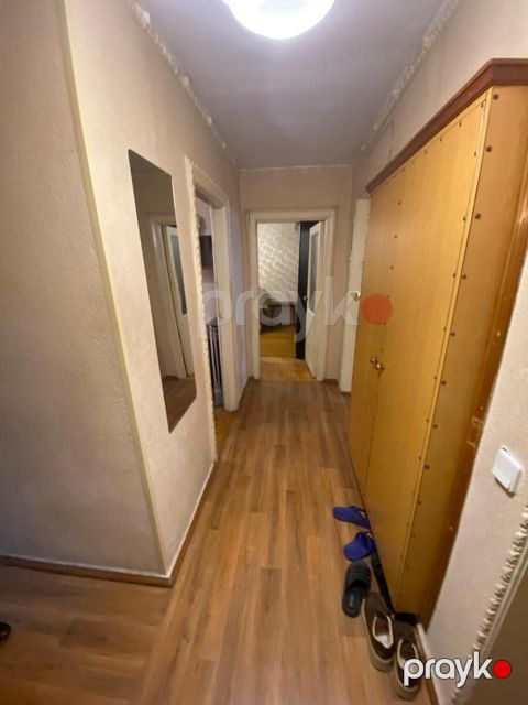 İcarəyə verilir 3 otaqlı köhnə tikili 85 m²