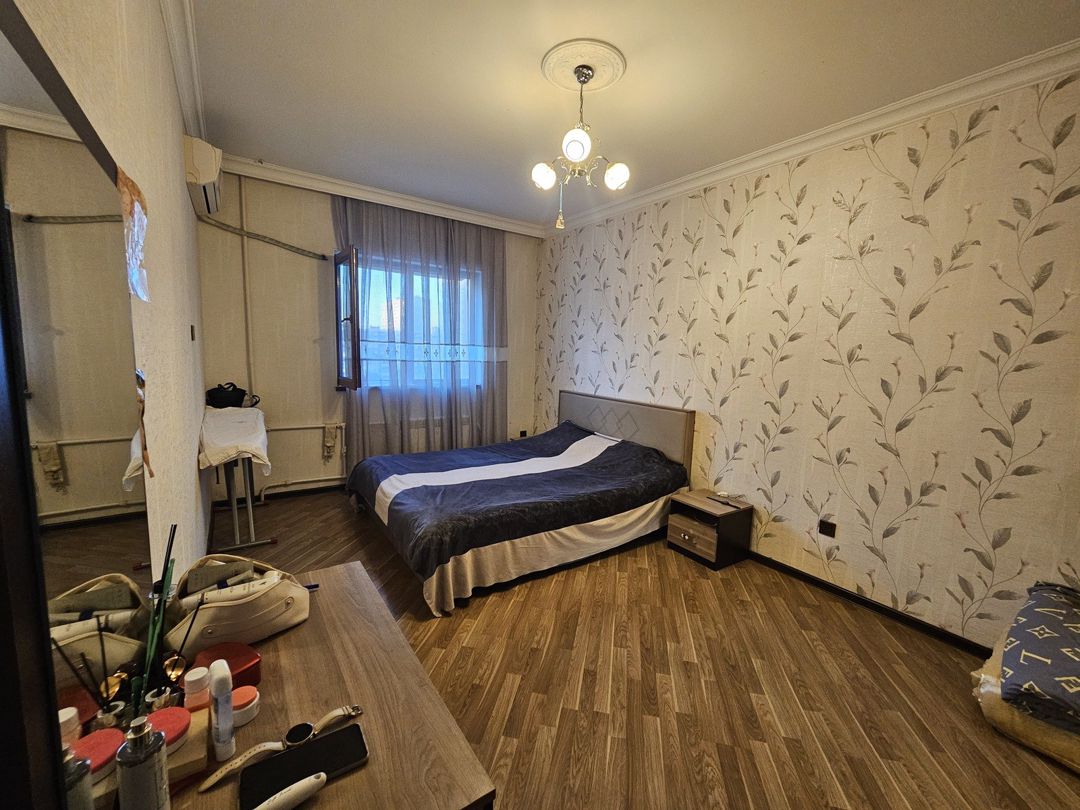Satılır 2 otaqlı köhnə tikili 60 m² — Mənzil, Bakı (7)