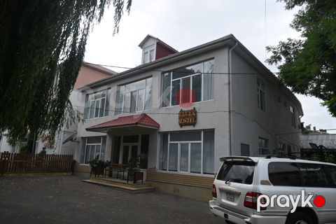 Satılır obyekt 378 m²