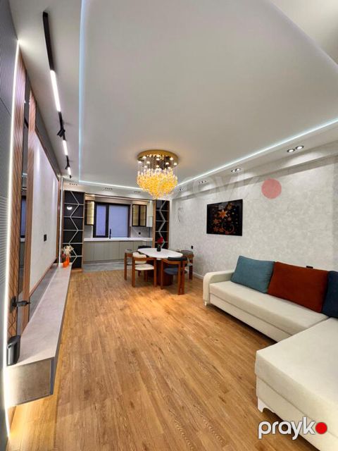 Satılır 3 otaqlı yeni tikili 105 m²