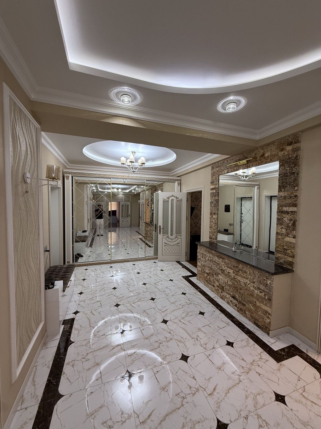 Satılır 5 otaqlı yeni tikili 235 m² — Mənzil, Bakı (8)