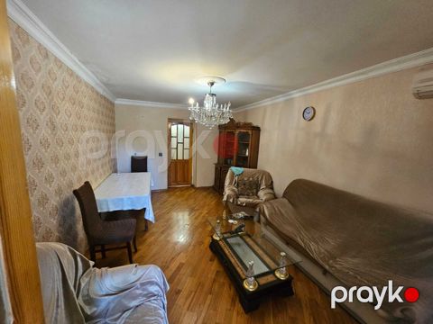 Satılır 3 otaqlı köhnə tikili 75 m²