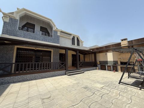 Satılır 8 otaqlı həyət evi/bağ evi 500 m² — Bakı