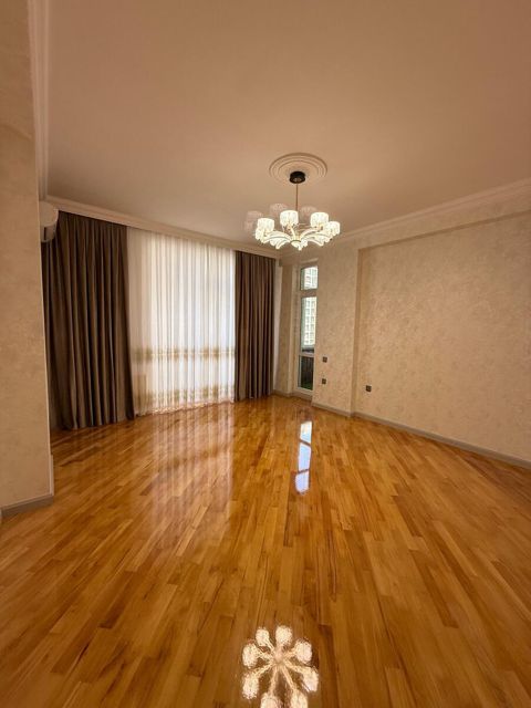 Satılır 2 otaqlı yeni tikili 84 m² — Bakı