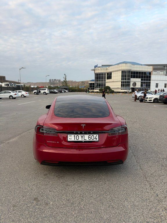 Tesla Model S, 75 kWh, 2016 il, 146 000 km — Avtomobillər, Bakı (3)
