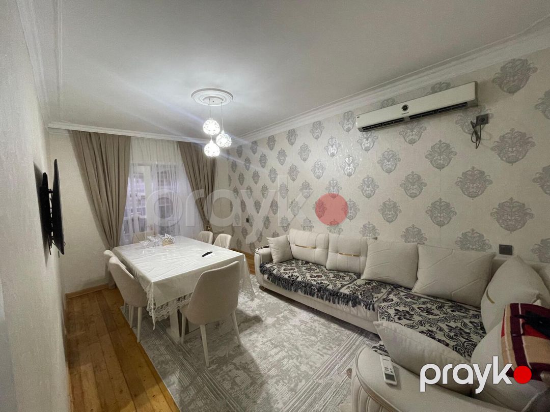 Satılır 4 otaqlı köhnə tikili 98 m² — Mənzil, Bakı (2)