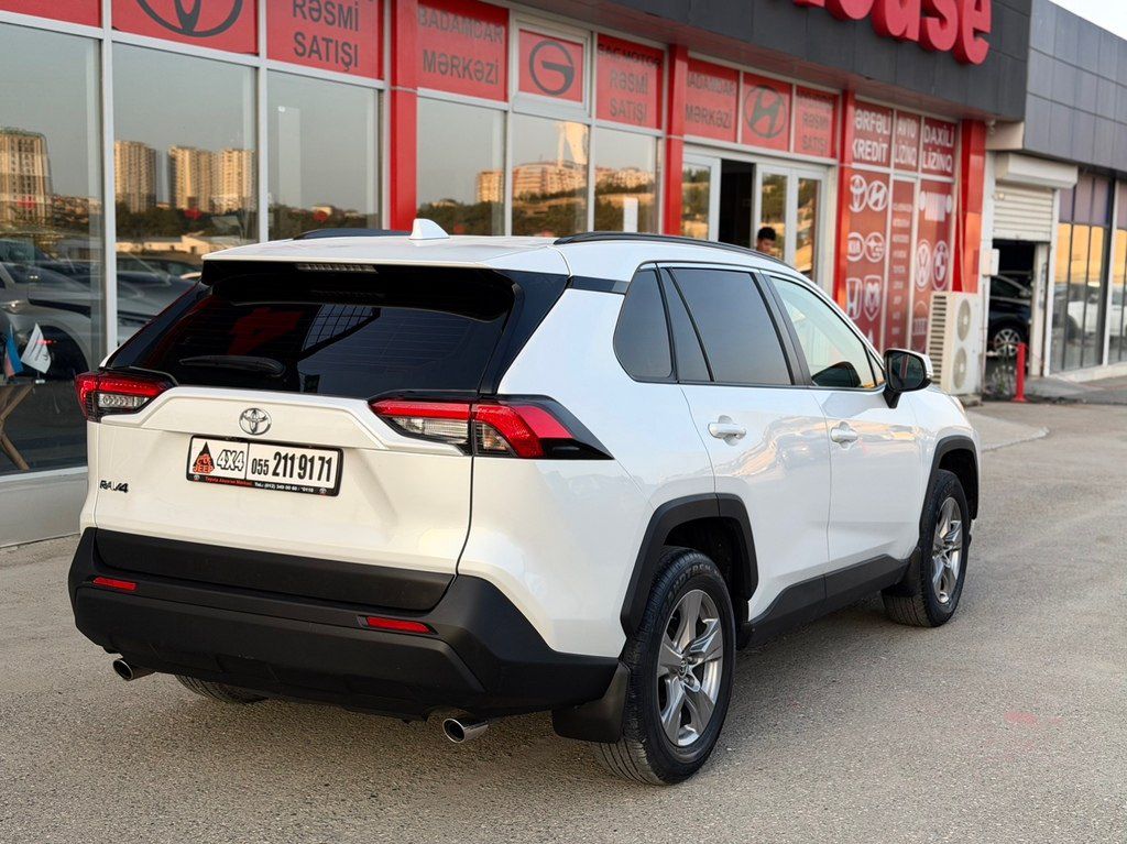 Toyota RAV4, 2.5 L, 2022 il, 91 000 km — Avtomobillər, Bakı (9)