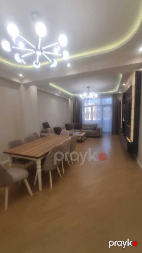 İcarəyə verilir 3 otaqlı yeni tikili 170 m²