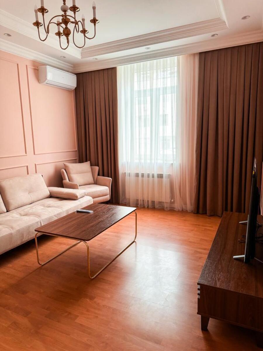 İcarəyə verilir 2 otaqlı köhnə tikili 70 m² — Mənzil, Bakı (4)