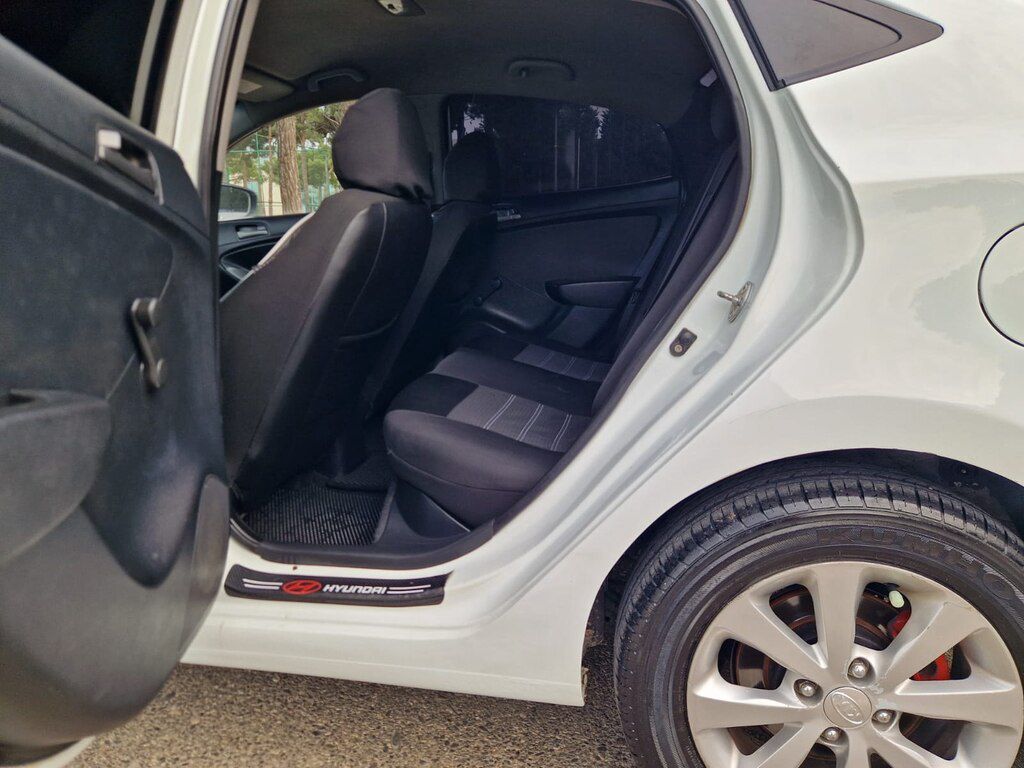 Hyundai Accent, 1.4 L, 2010 il, 289 698 km — Avtomobillər, Bakı (12)