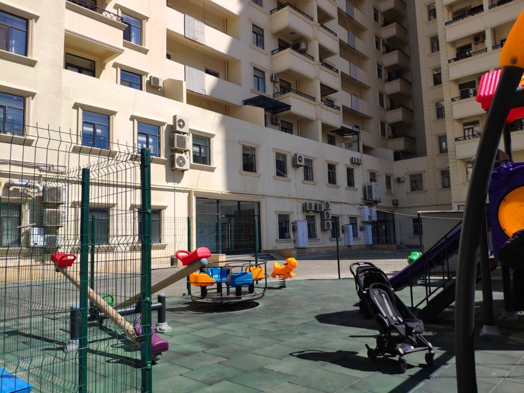 Satılır 4 otaqlı yeni tikili 242 m² — Mənzil, Bakı (4)