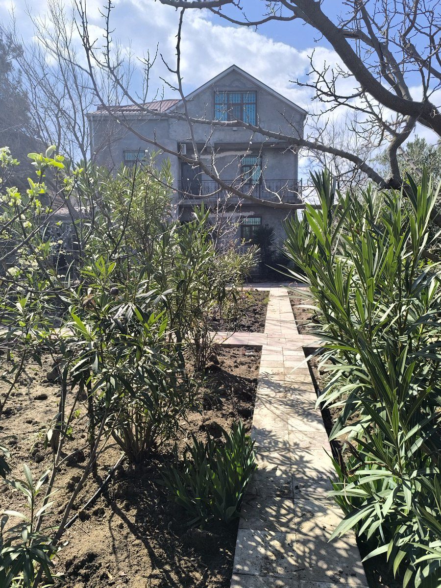Satılır 9 otaqlı həyət evi/bağ evi 300 m² — Ev, villa, Bakı (8)