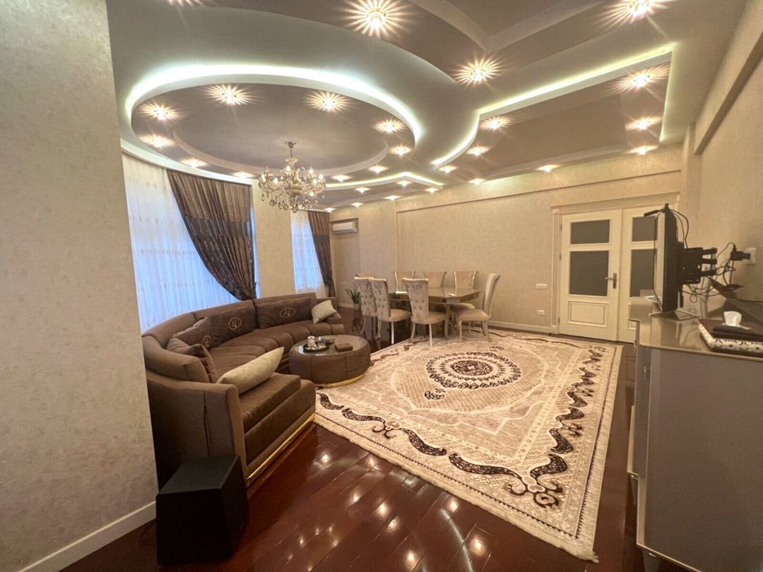 Satılır 4 otaqlı yeni tikili 220 m² — Mənzil, Bakı (2)