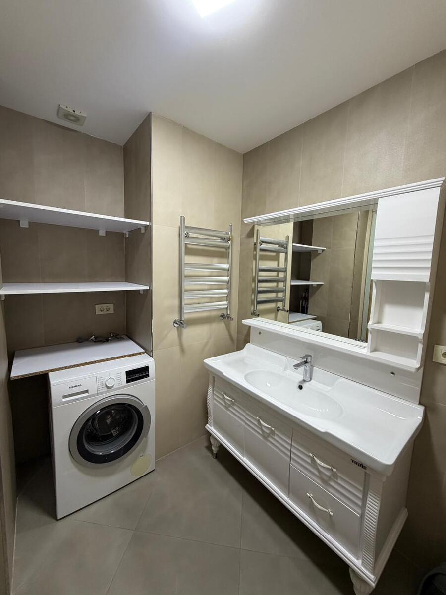 İcarəyə verilir 3 otaqlı yeni tikili 200 m² — Mənzil, Bakı (11)