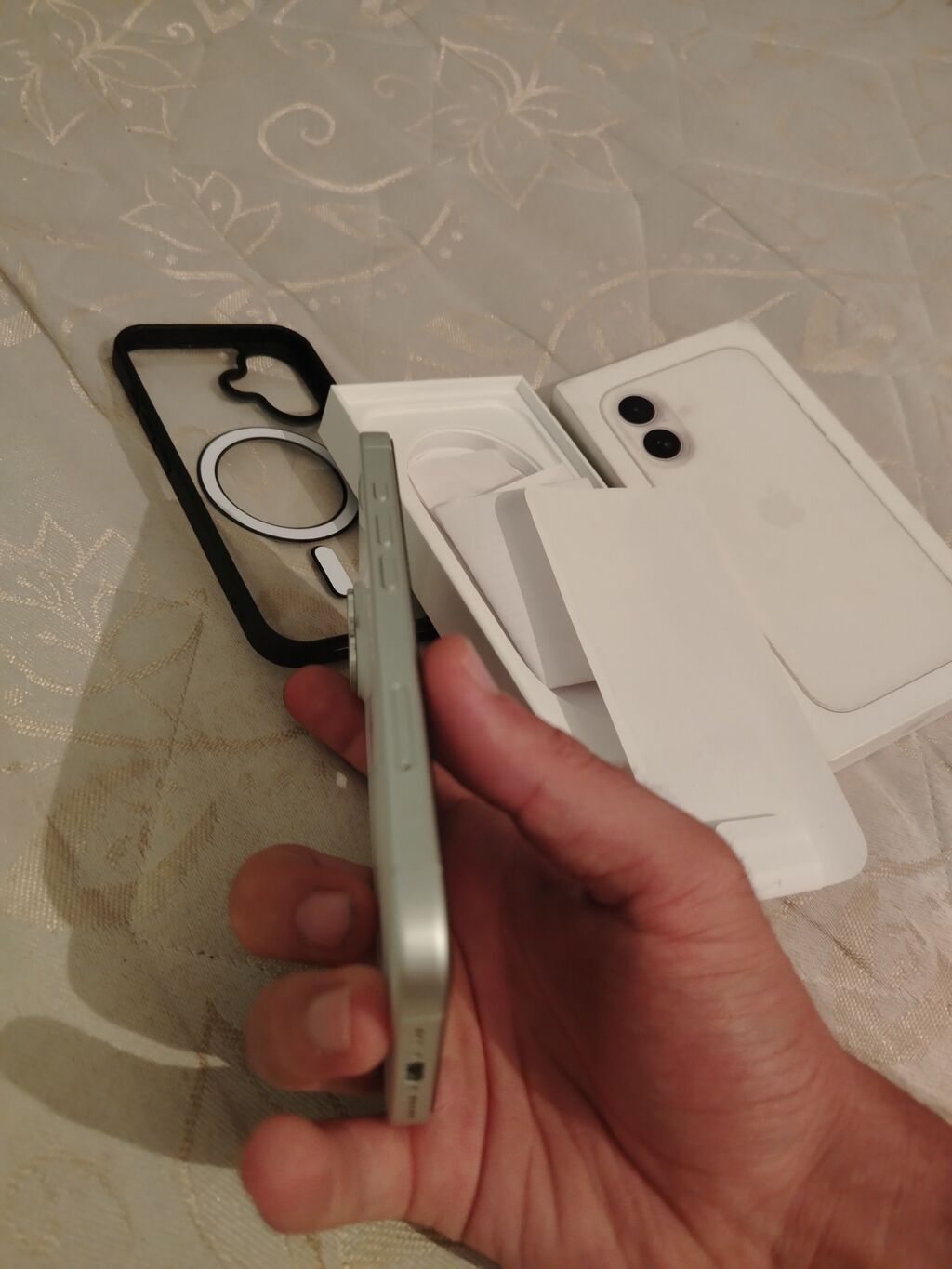 IPhone 16, Ağ, Face ID — Apple iPhone, Bakı (2)