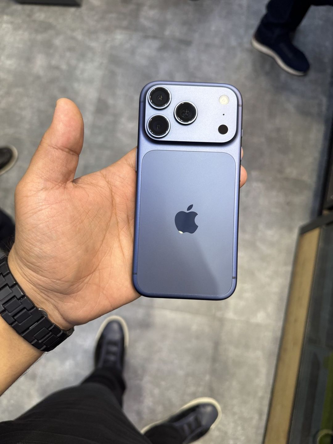 Apple iPhone 17 Pro Deep Blue 256GB/12GB — Smartfonlar, Bakı (4)