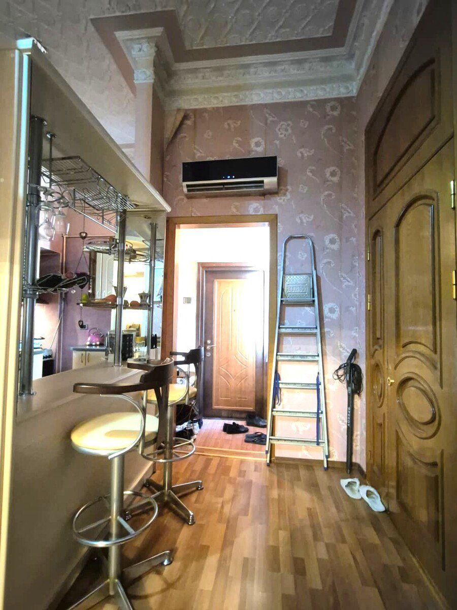 Satılır 3 otaqlı köhnə tikili 108 m² — Mənzil, Bakı (12)