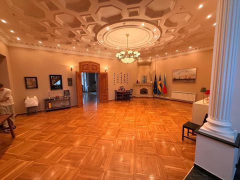 İcarəyə verilir 7 otaqlı köhnə tikili 500 m² — Bakı