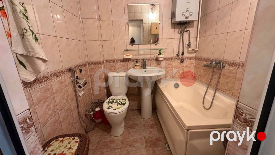 Satılır 2 otaqlı köhnə tikili 50 m² — Mənzil, Bakı (12)