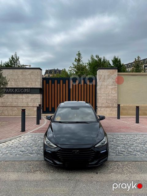 Hyundai Elantra, 1.6 L, 2017 il, 140 000 km