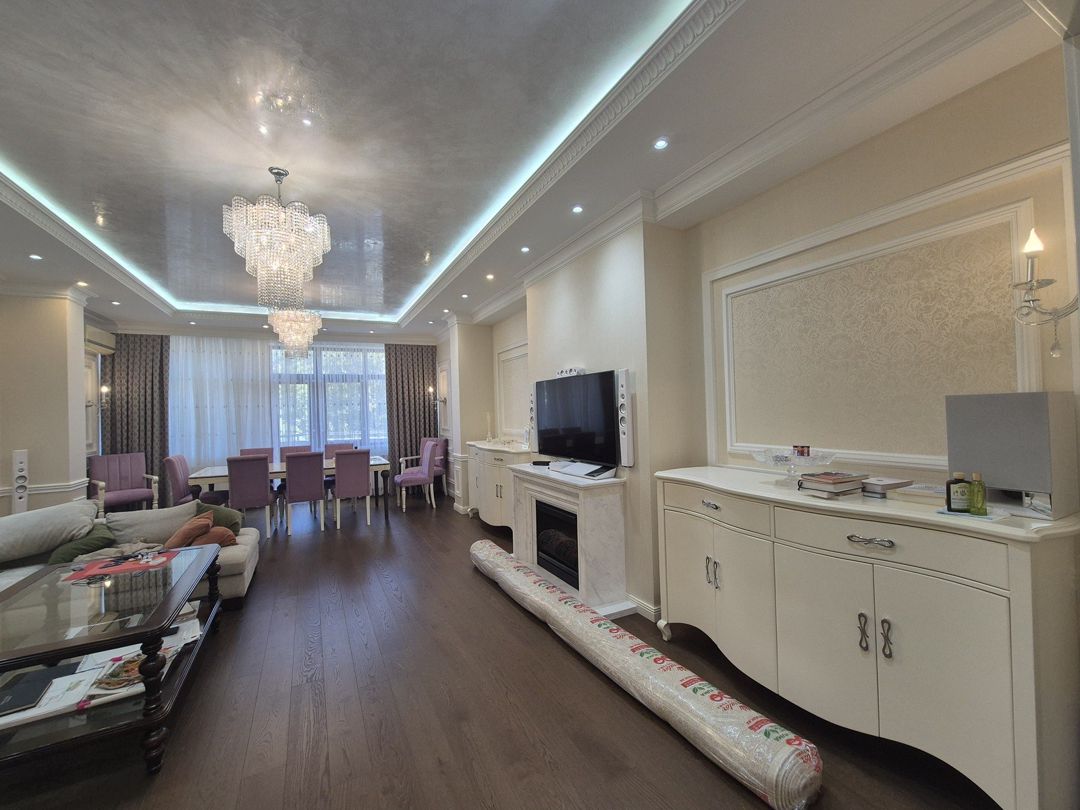 Satılır 4 otaqlı yeni tikili 242 m² — Mənzil, Bakı (3)