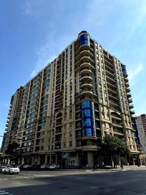 Satılır 3 otaqlı yeni tikili 163 m² — Bakı