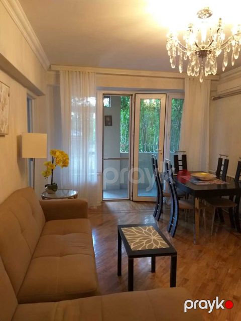 İcarəyə verilir 3 otaqlı köhnə tikili 90 m²