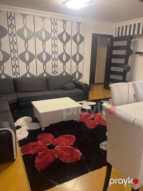 İcarəyə verilir 3 otaqlı köhnə tikili 80 m²