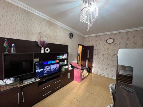 Satılır 2 otaqlı köhnə tikili 47 m² — Bakı