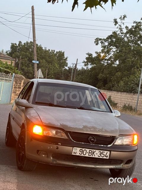 Opel Vectra, 2.0 L, 1996 il, 300 000 km