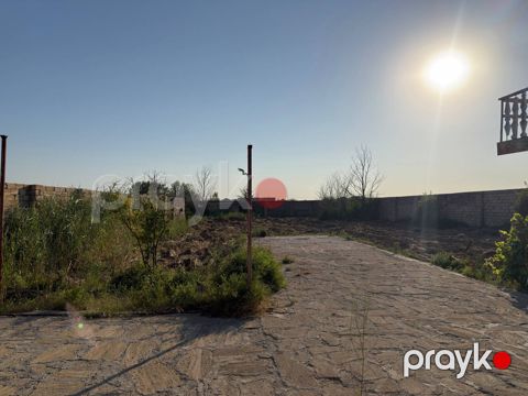 Satılır 3 otaqlı həyət evi/bağ evi 100 m²